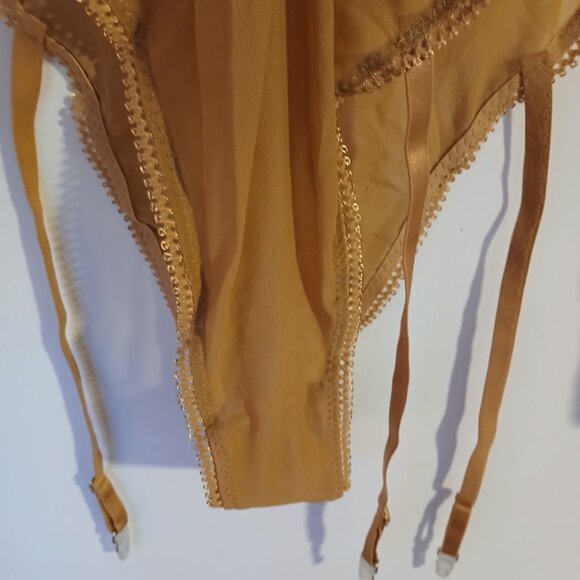 Frederick's of Hollywood Women's Lola Lee Sheer Mesh Long Sleeve Bodysui… - Picture 6 of 8